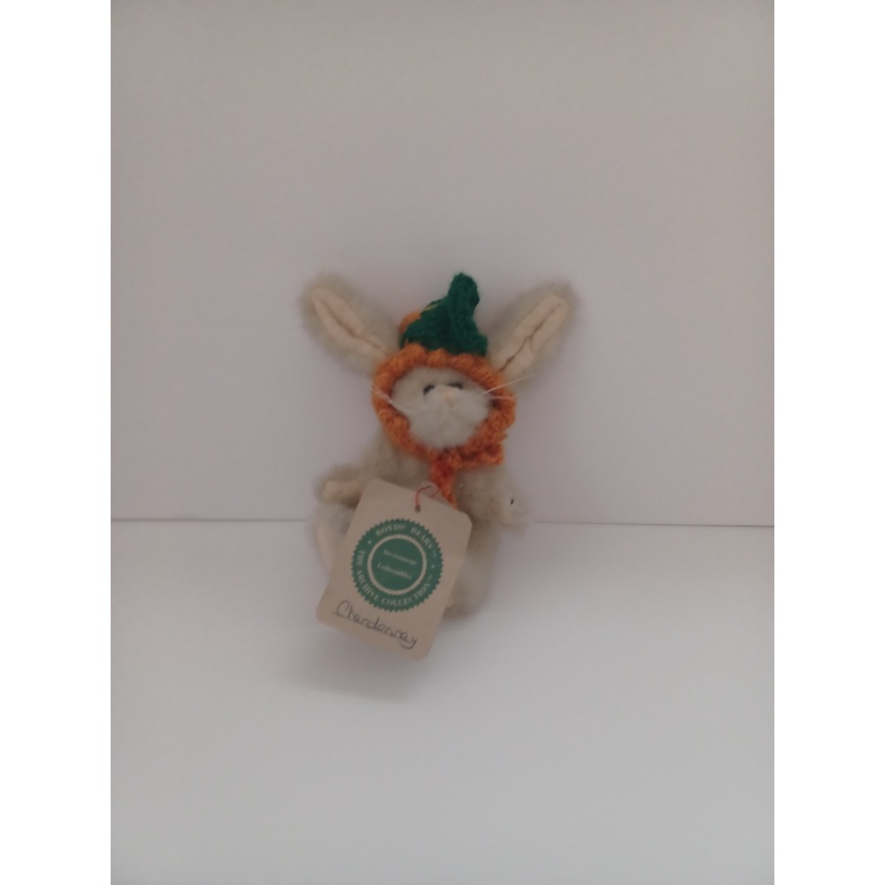 Boyds Bears Archive‎ Collection Chardonnay 6-7 In Bear With Crocheted Bunny Hat